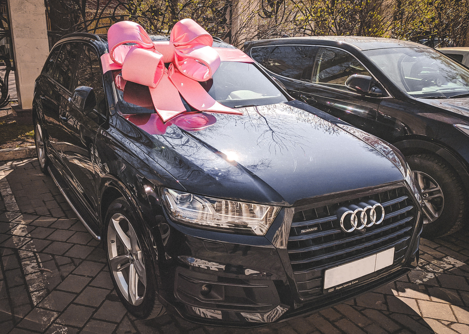 Бант на машину "Luxe" с лентой на стекло