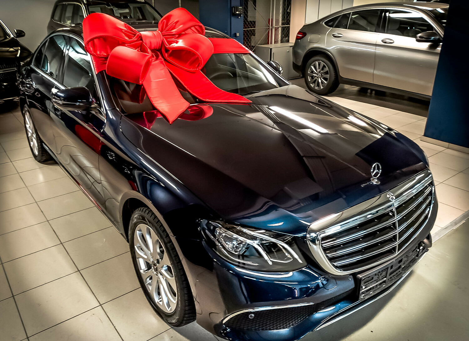 Бант на машину "Luxe" с лентой на стекло